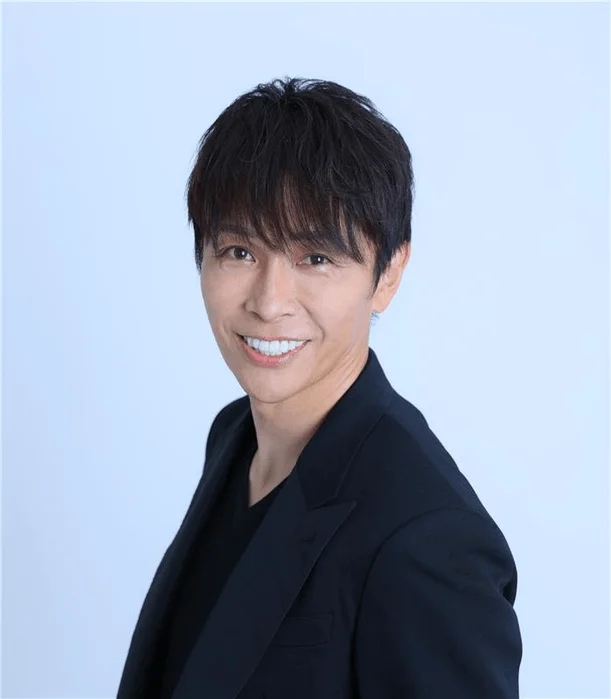 男性、笑顔、ポートレート、ビジネス、スーツ、黒髪、アジア人、上半身