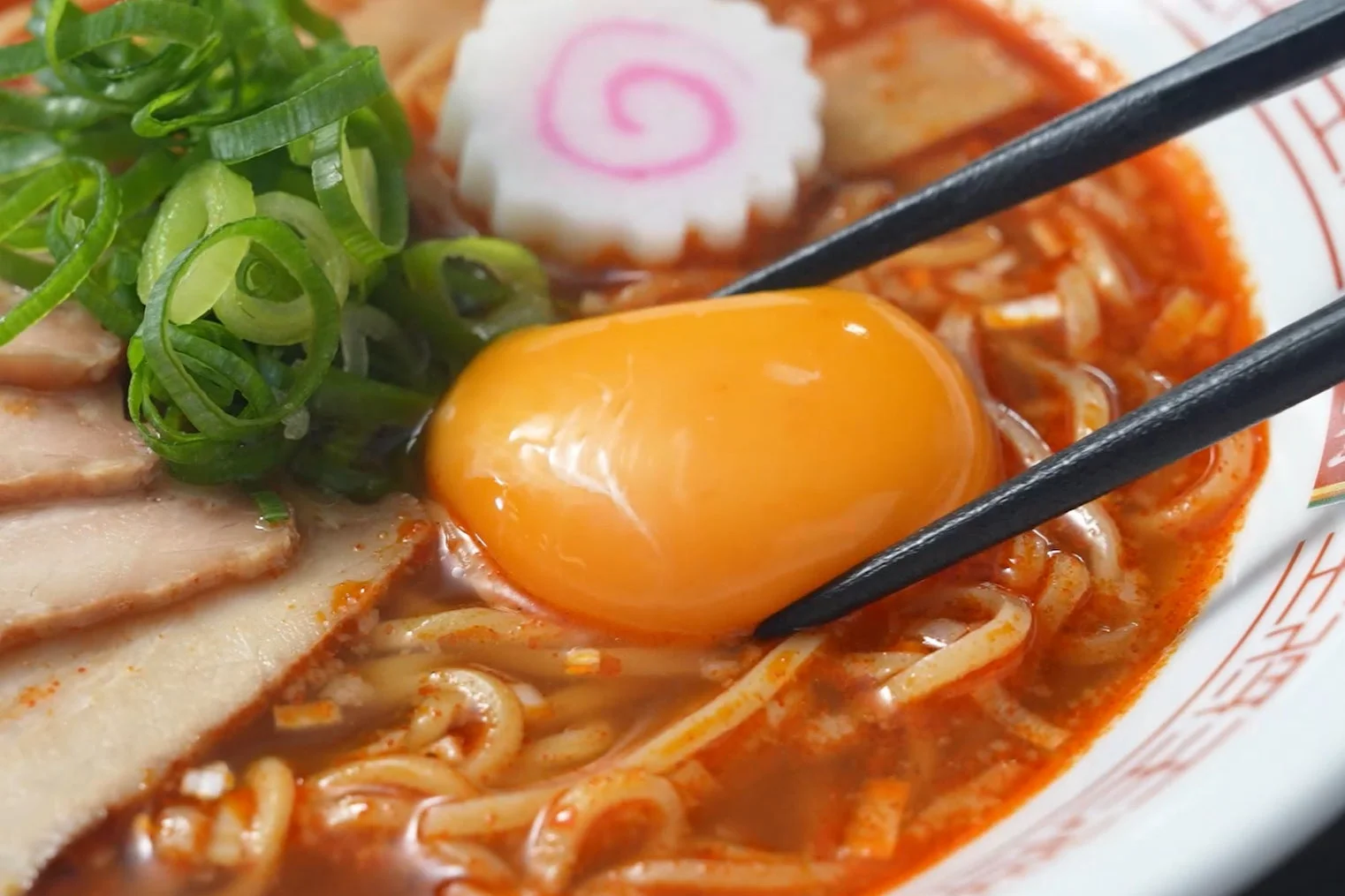 卵黄入りラーメン