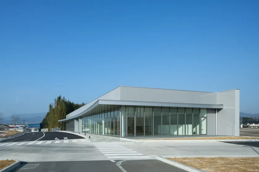 クリーンルームを備えた建屋