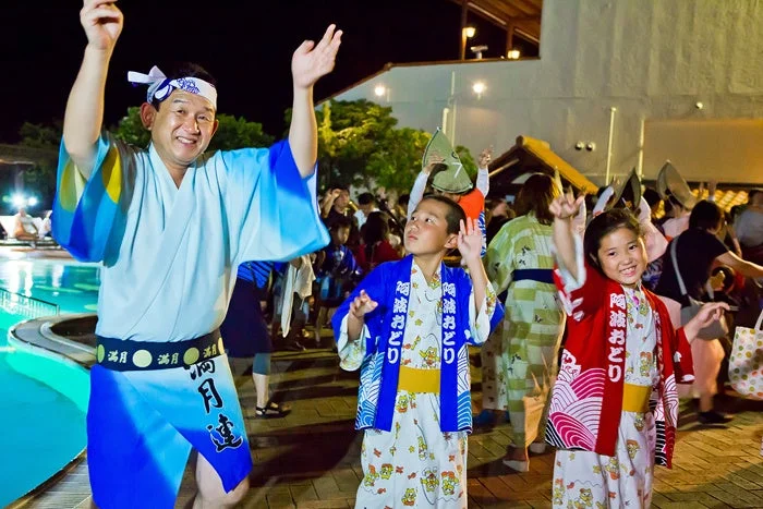 子供と大人の阿波おどり