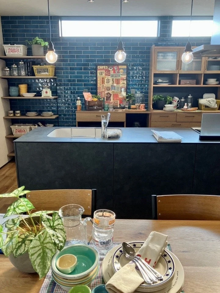 niko and ... EDIT HOUSE 中津川市本町モデルハウス キッチン・ダイニング
