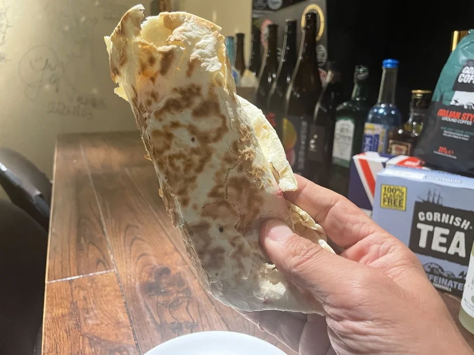 ラップサンドとドリンク