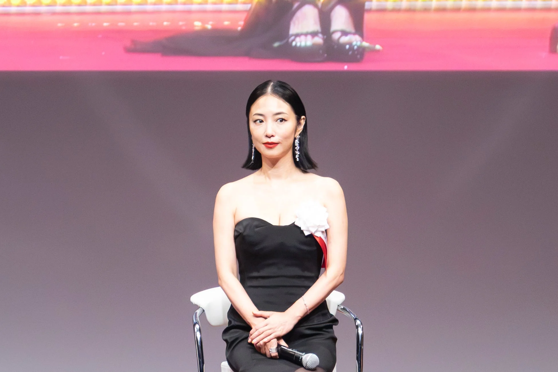 トークイベント中のMEGUMIさん
