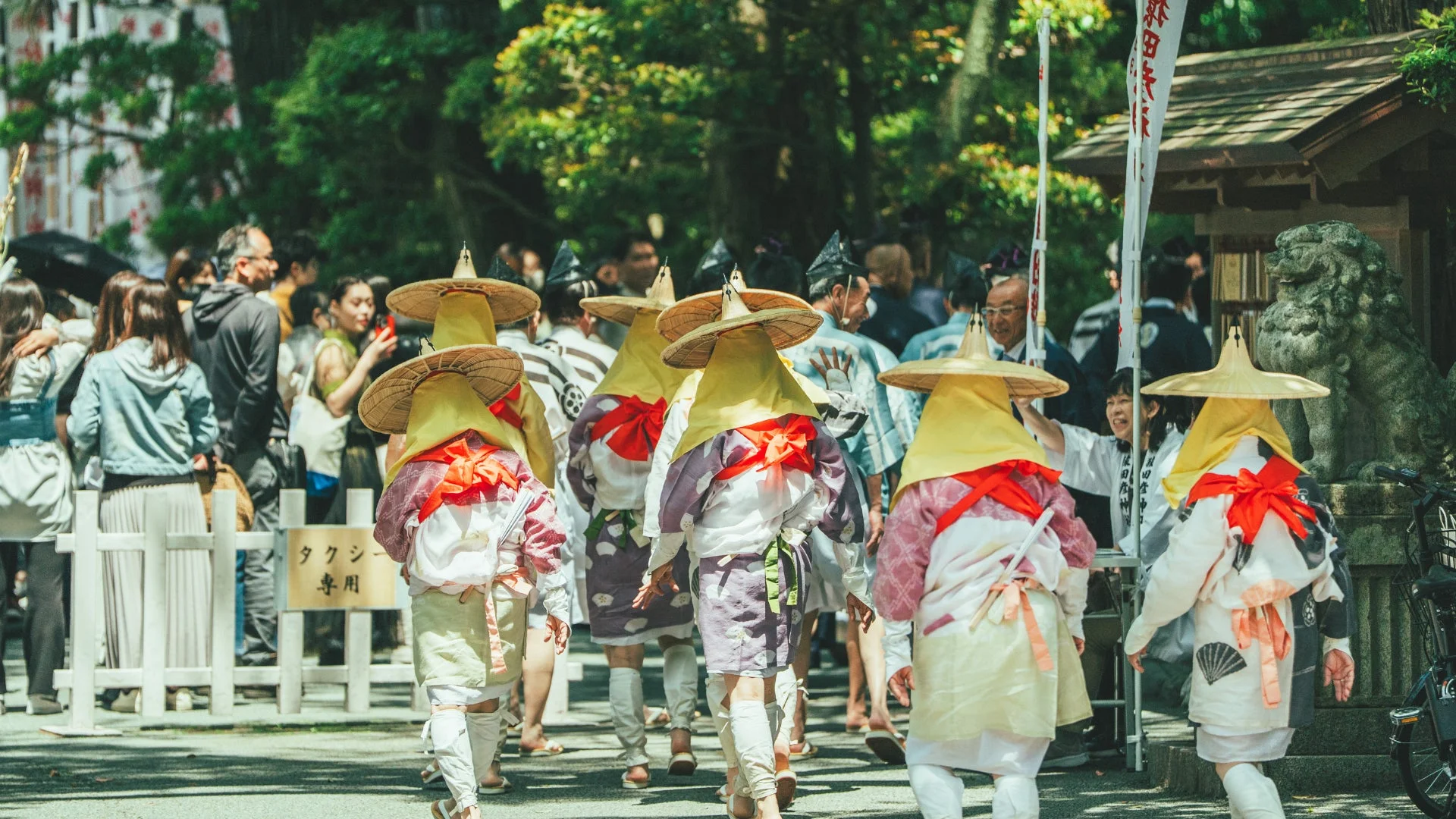 祭りの行列