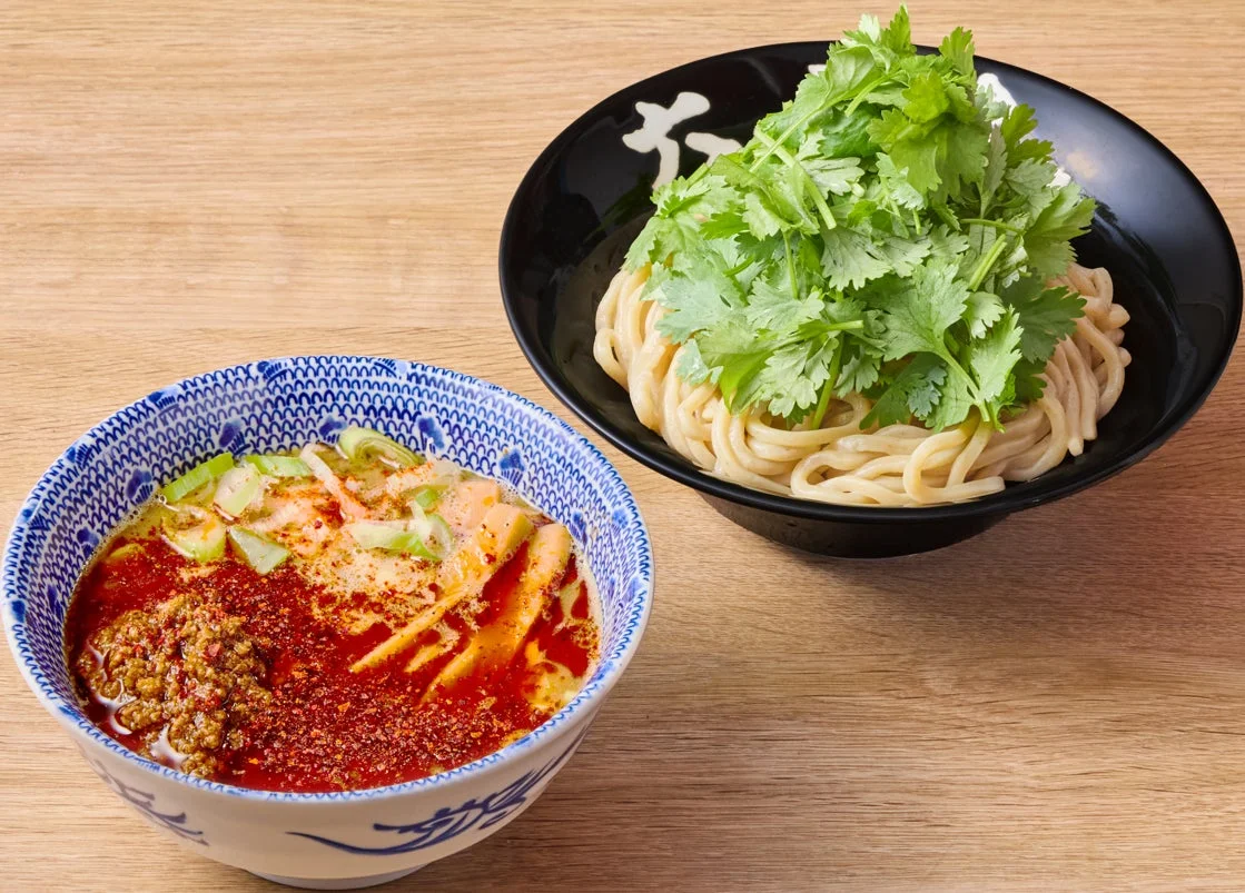 パクチー麻辣つけめんの料理写真
