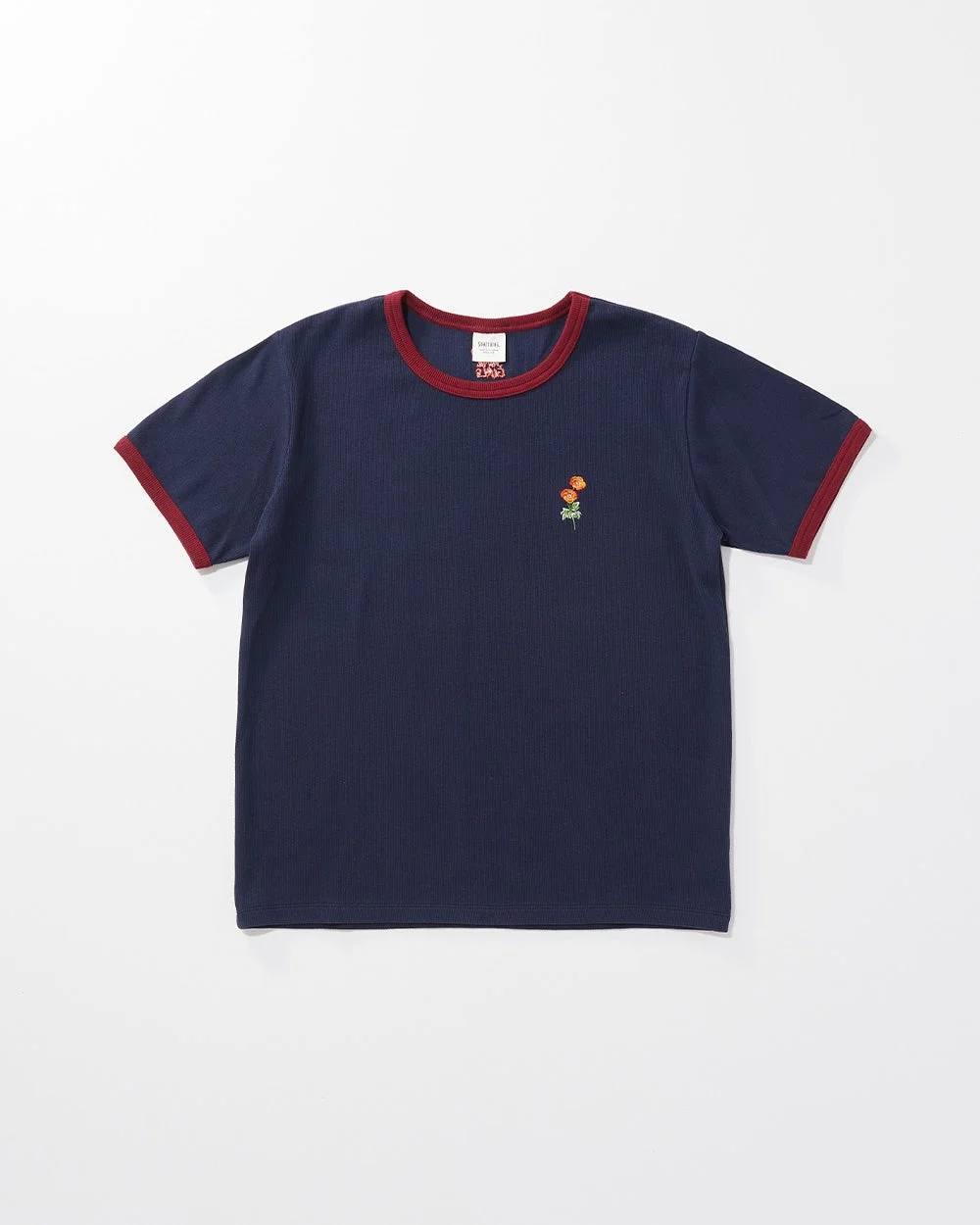 花柄刺繍Tシャツ