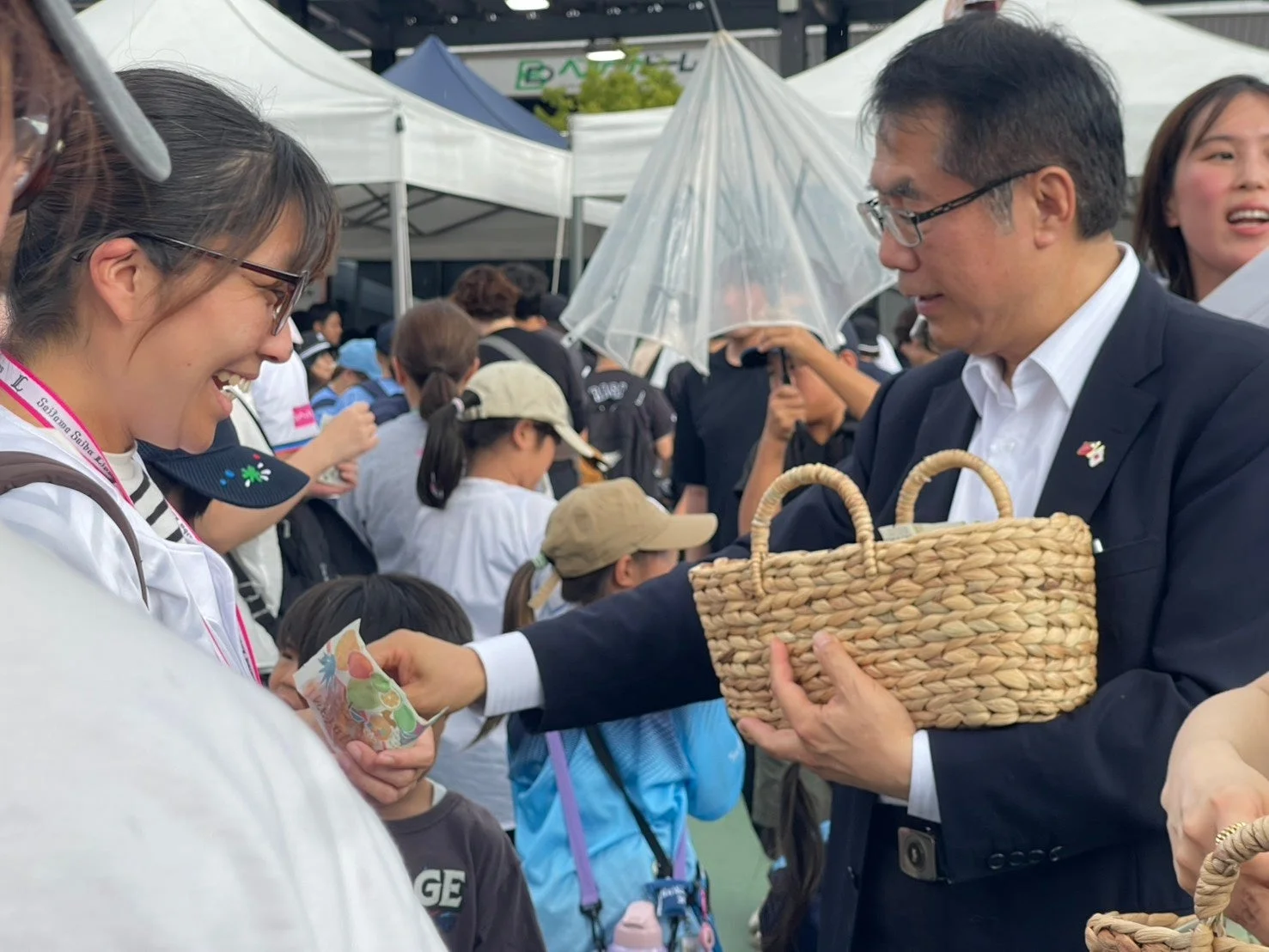 イベント会場での交流の様子