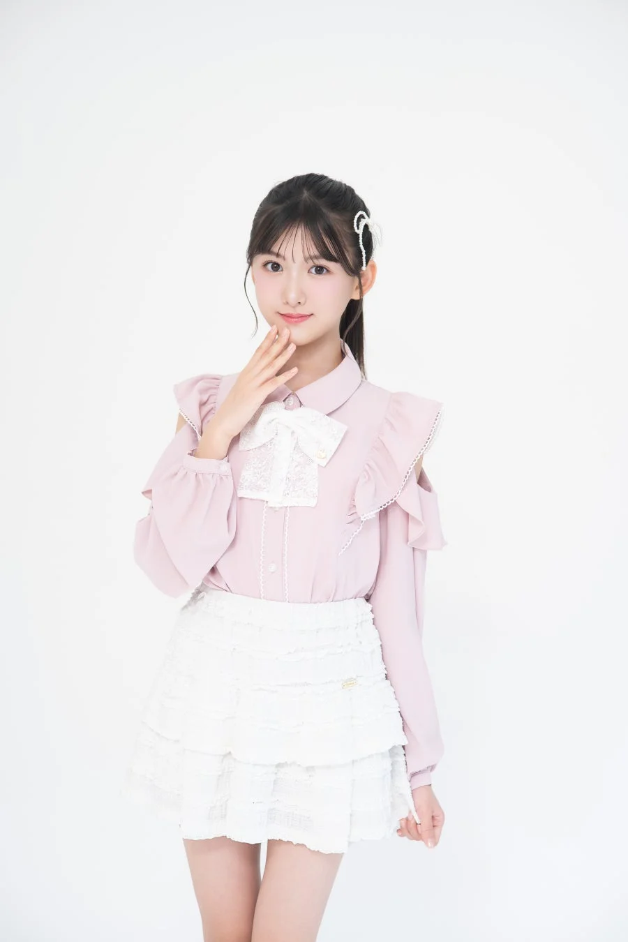 桃瀬りむさんの全身ポートレート