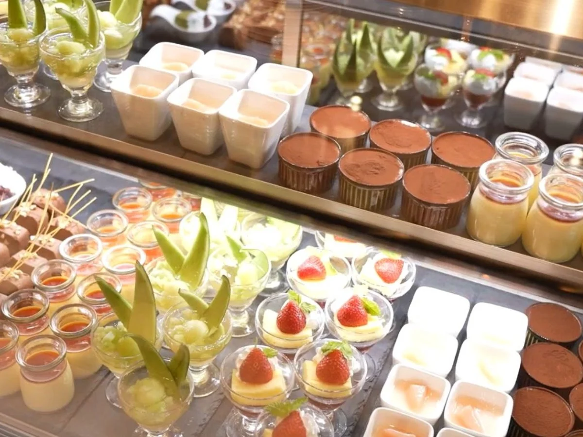ショーケースに並んだ自家製ドルチェ