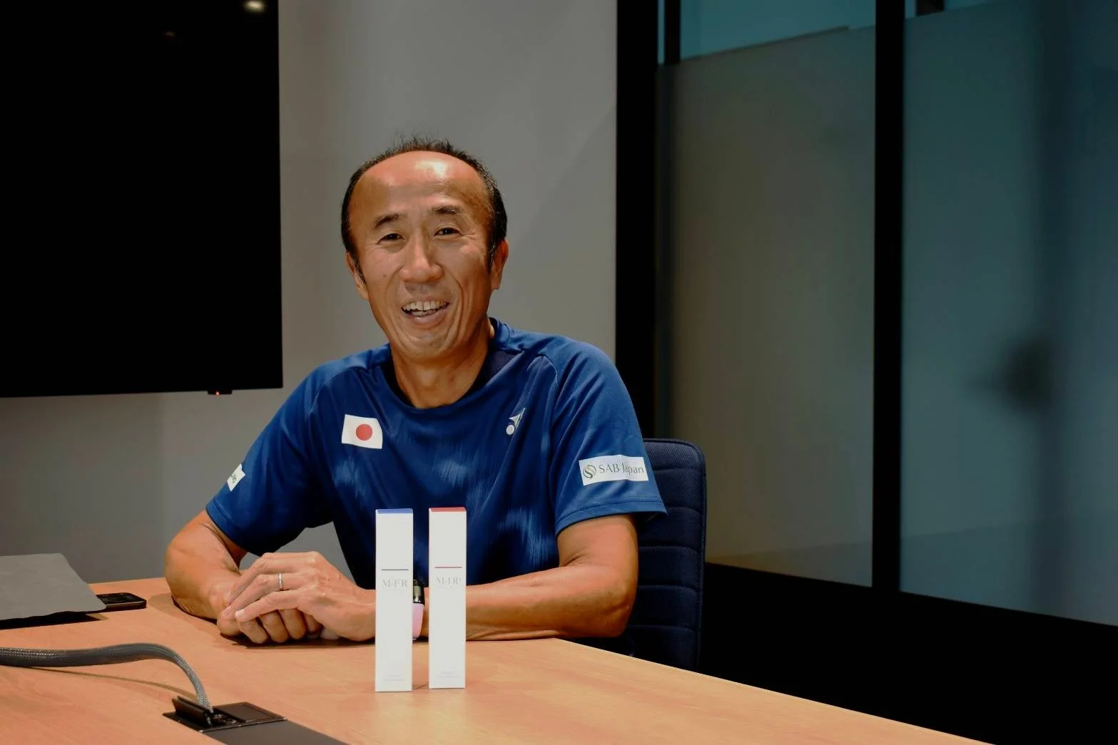 岸選手とM-SPORTS製品