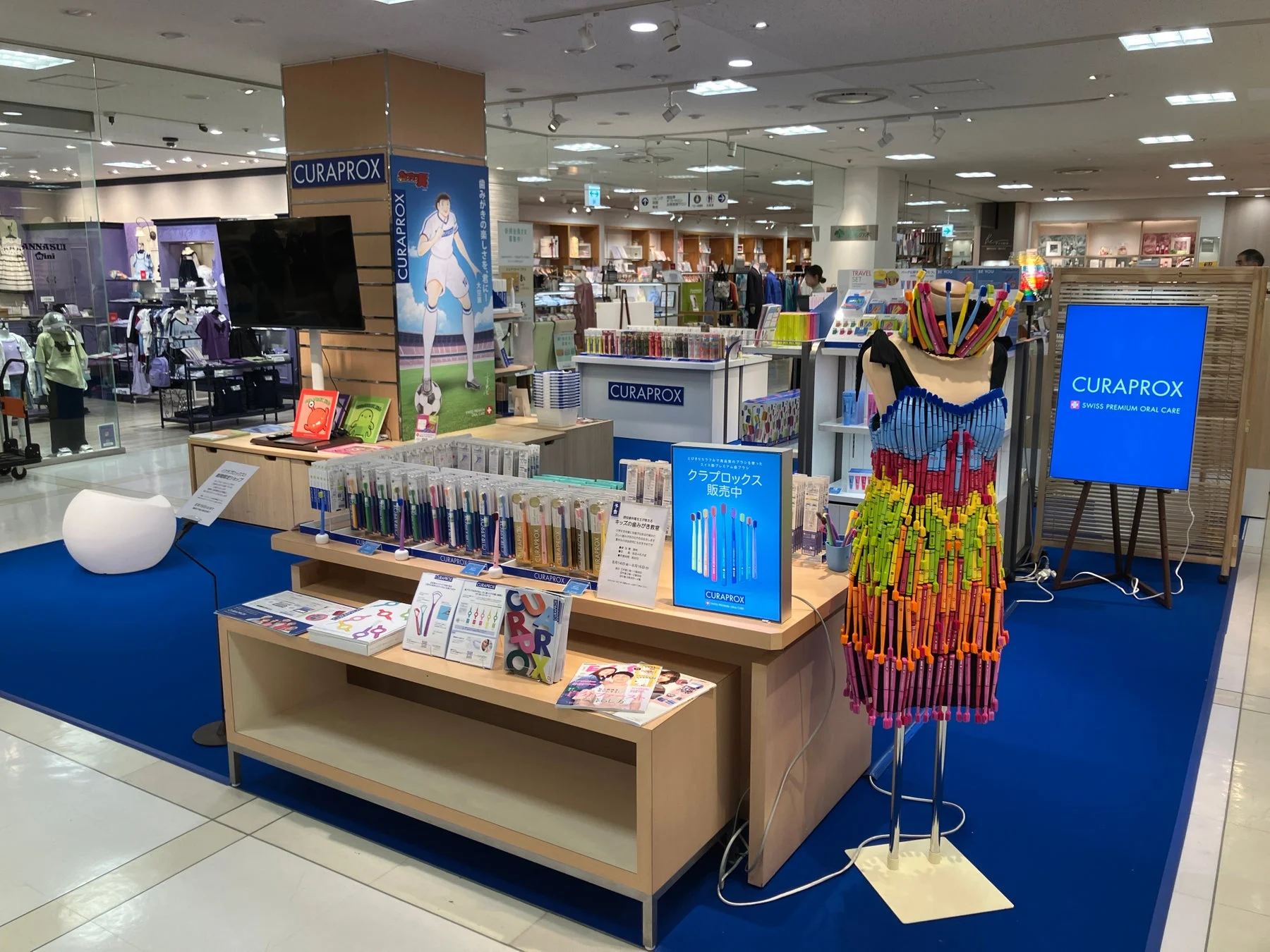 伊勢丹浦和店ポップアップストアの様子