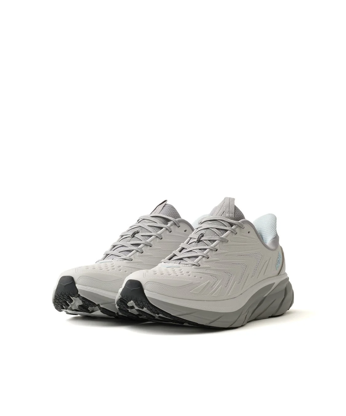 グレーのHOKA CLIFTON UTLスニーカーのペア