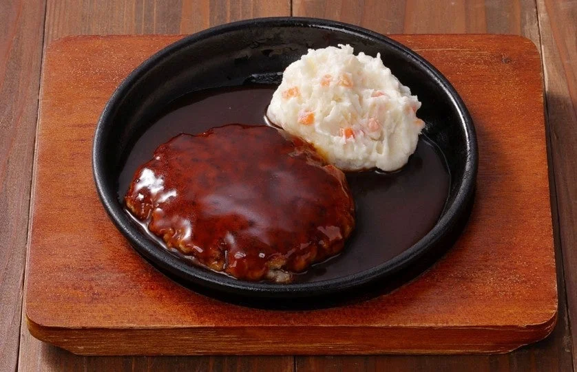 チキンハンバーグステーキ~ポテトサラダ添え~