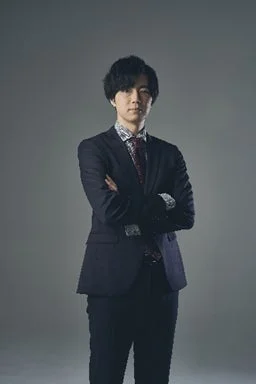 スーツ姿の男性、yukishiroさん