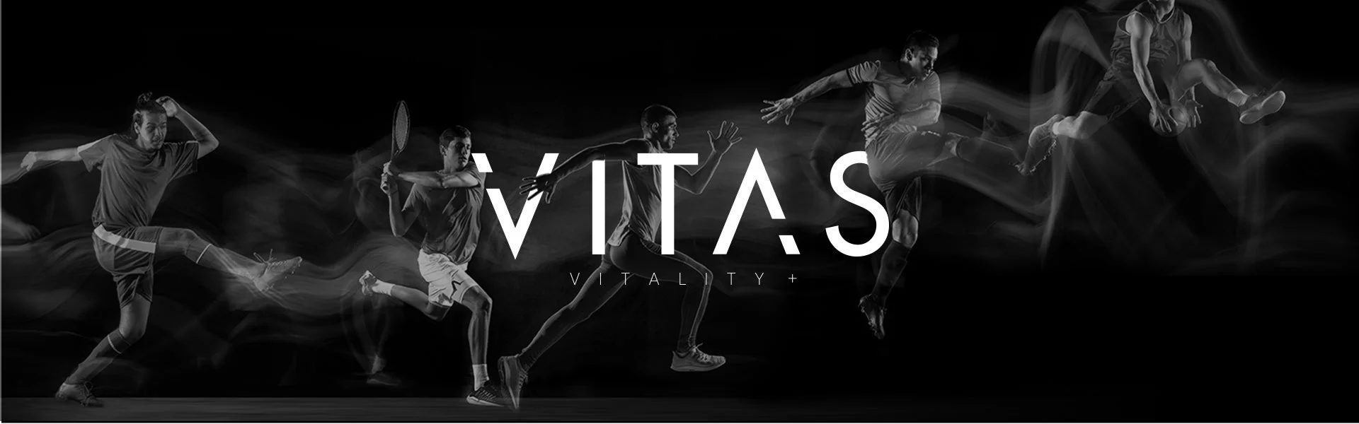 様々なスポーツをするアスリートたちがダイナミックな動きを見せる白黒の画像です。中央には「VITAS VITALITY +」の文字が配置されており、活力や健康をテーマにしたイメージが伝わります。