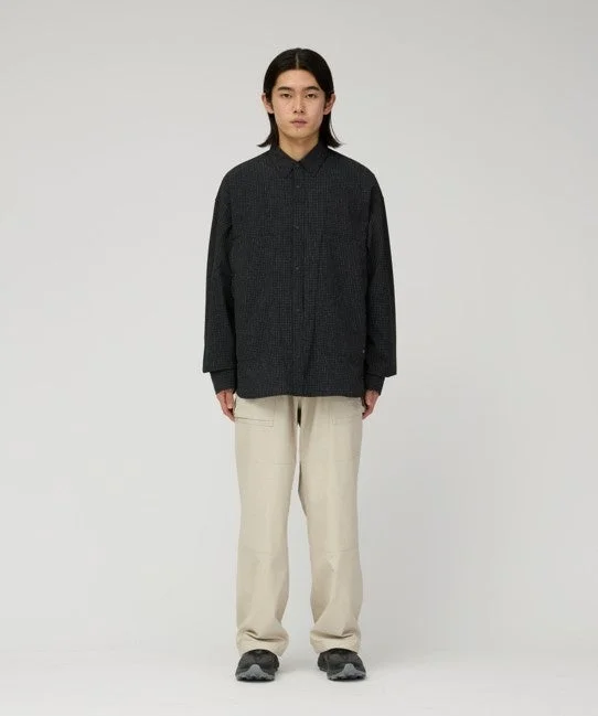 KASURI Ripstop Shirtを着た男性