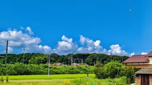 青空と田園風景