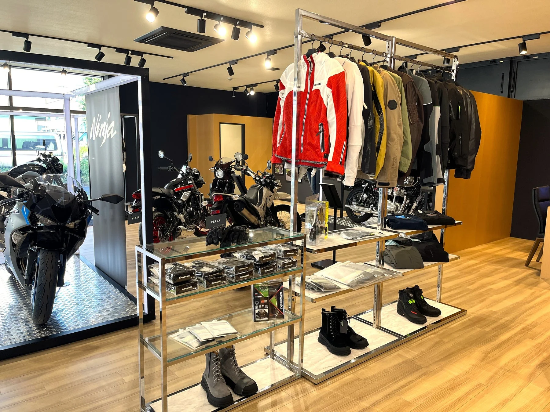 アパレル展示