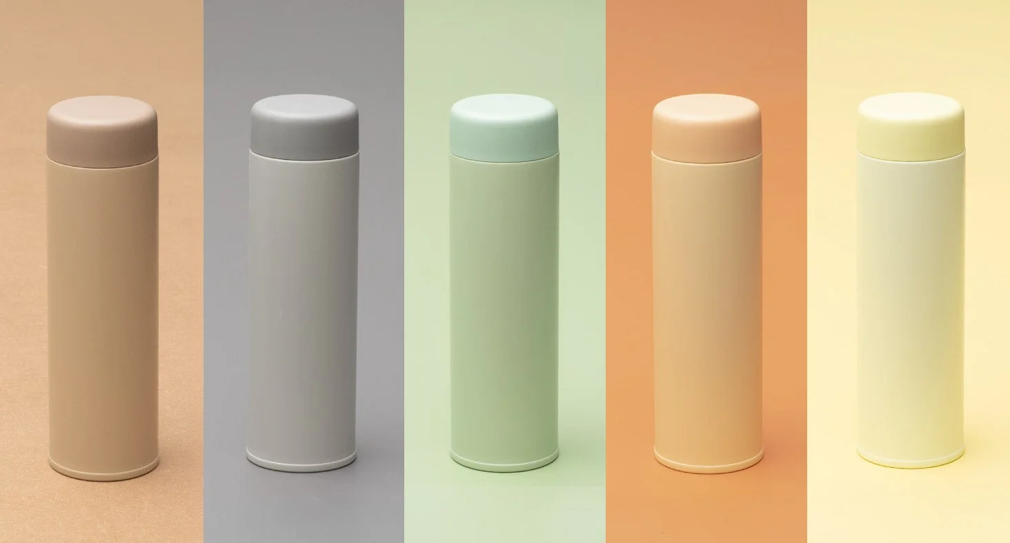 複数のBasic Products スクリューマグボトル