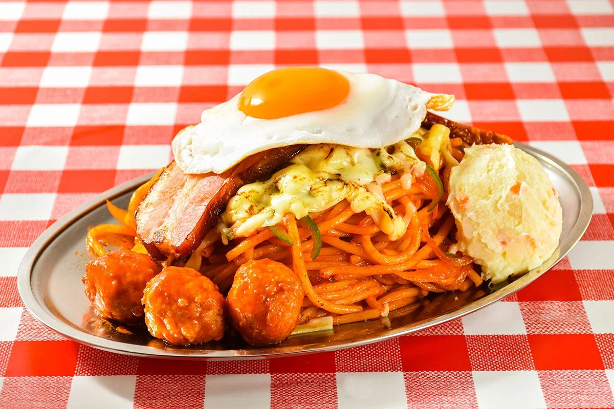 お店のナポリタン