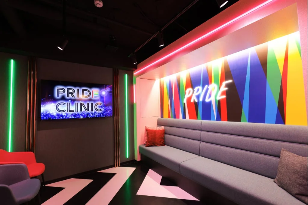 PRIDE CLINICの待合室