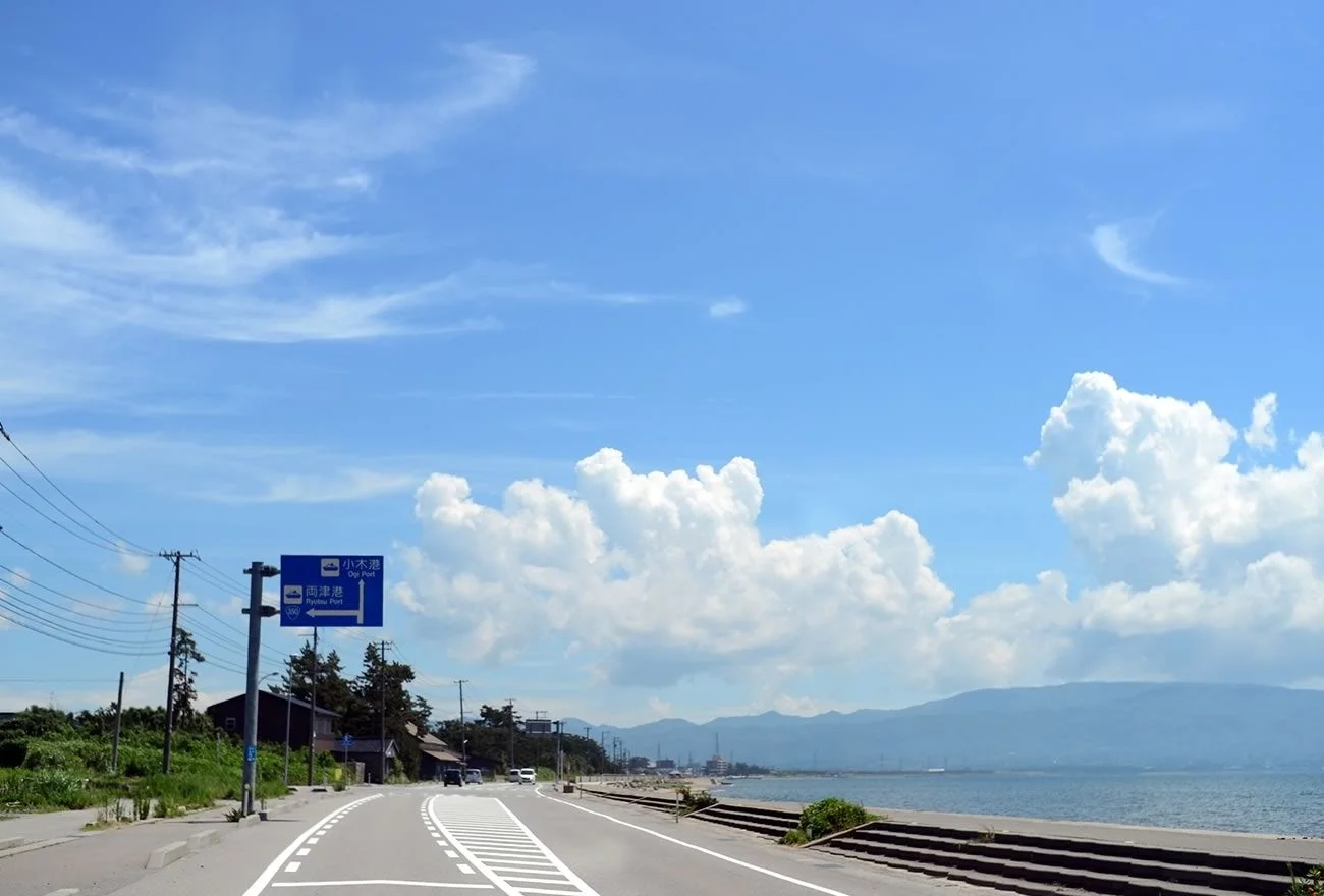 佐渡島の海岸道路