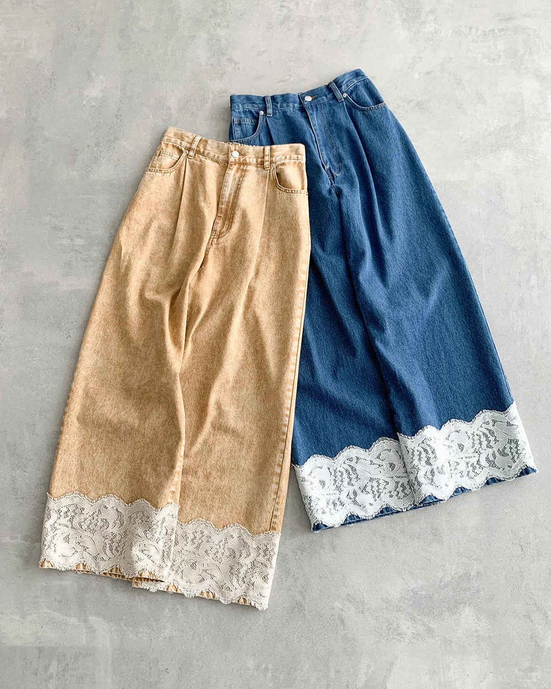 デニム裾レースワイドパンツ