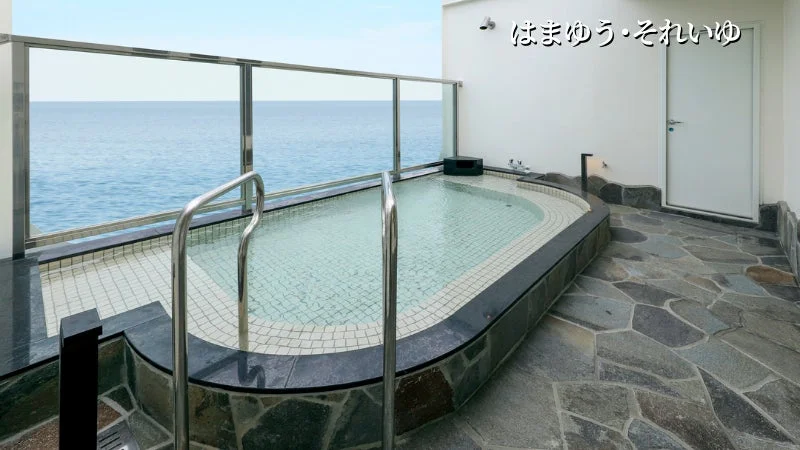 フェリー船内の露天風呂