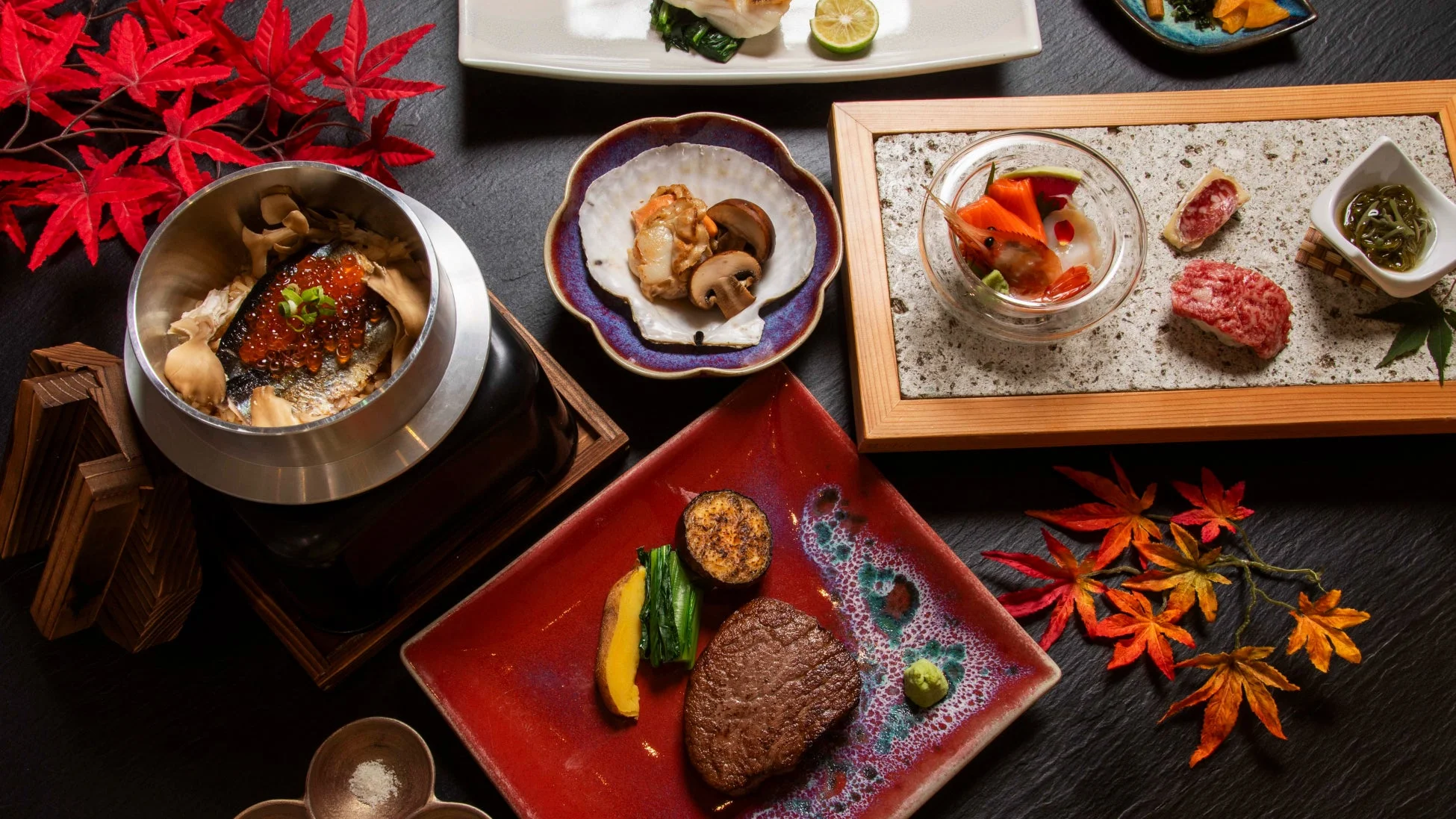 白老牛のフィレ肉と秋の味覚の日本料理