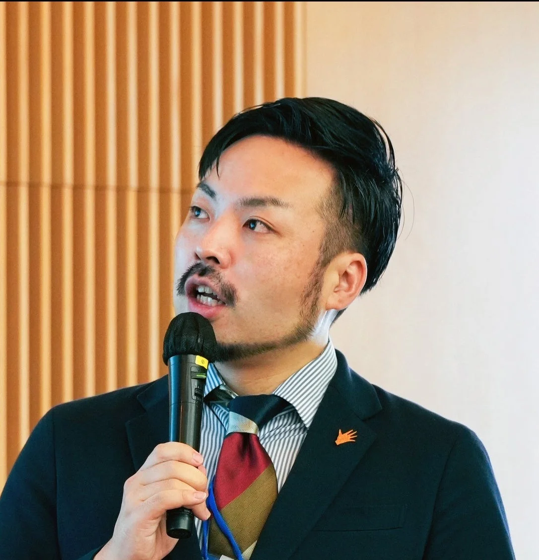 佐野リヨウタ氏のポートレート