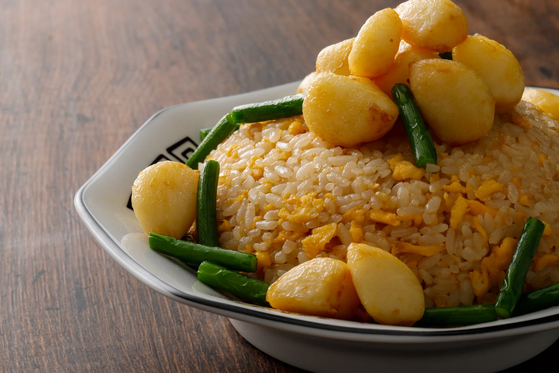 明日は休むっきゃない！ニンニクチャーハン