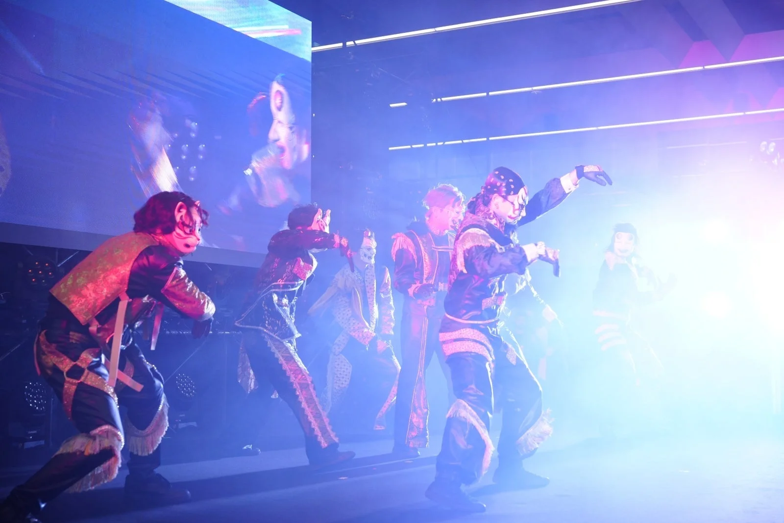 O-MENZのライブパフォーマンス