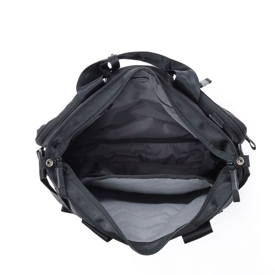 CHROME AXCEL TOTE MESSENGER 内部