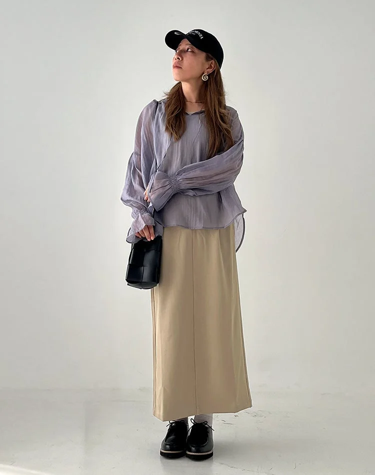 大人カジュアル,シアーシャツ,ロングスカート,キャップ,ローファー,春夏コーデ,きれいめカジュアル,パープル,ベージュ,ショルダーバッグ