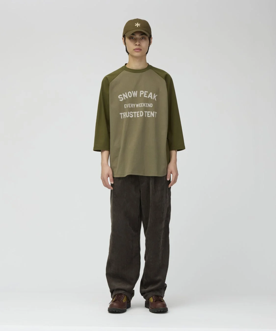 Technical Corduroy Pants着用イメージ
