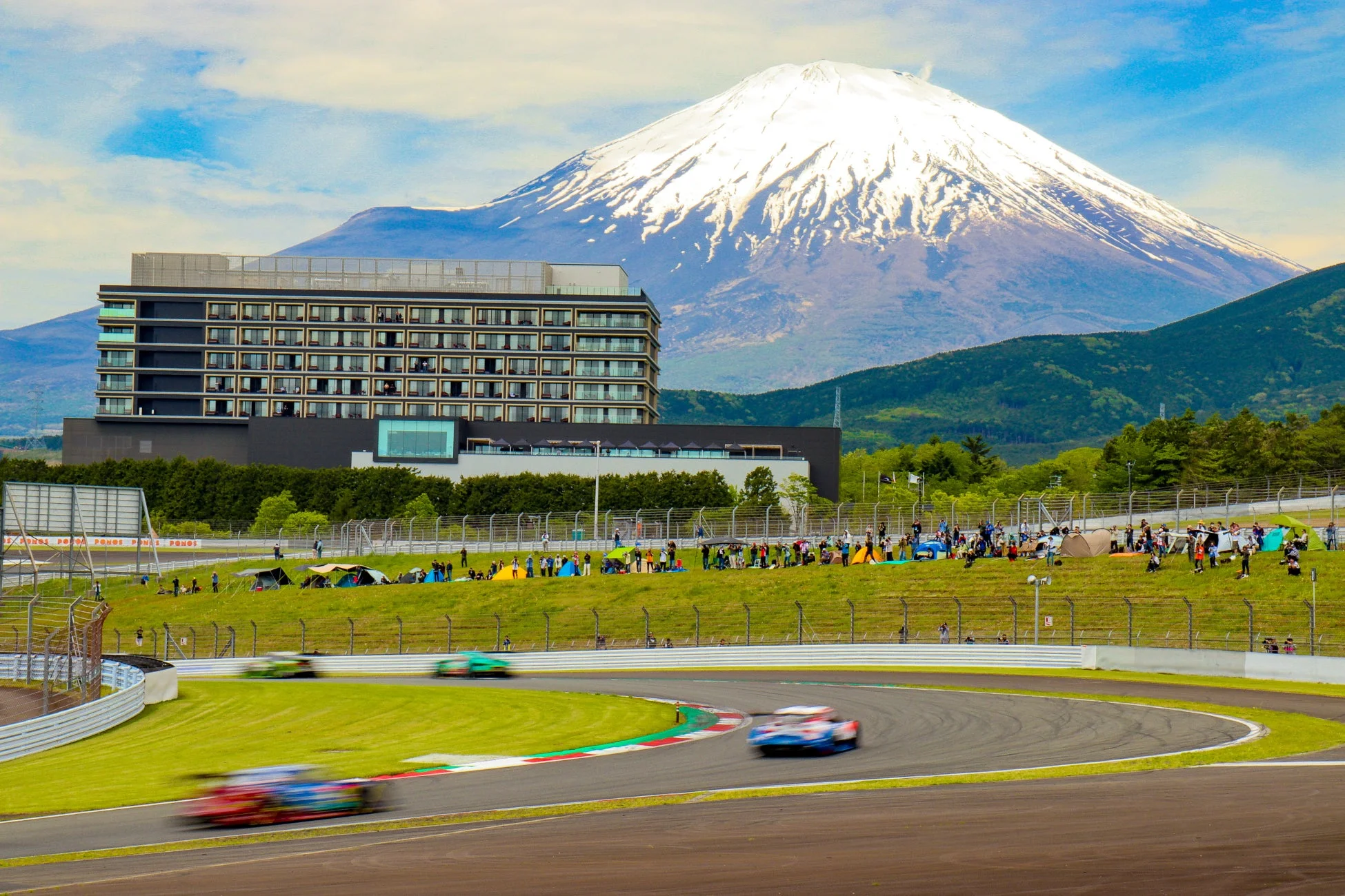 富士スピードウェイホテル全景